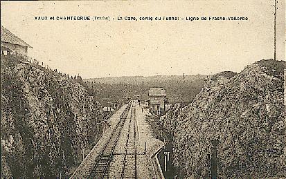 Vaux Gare 11.JPG